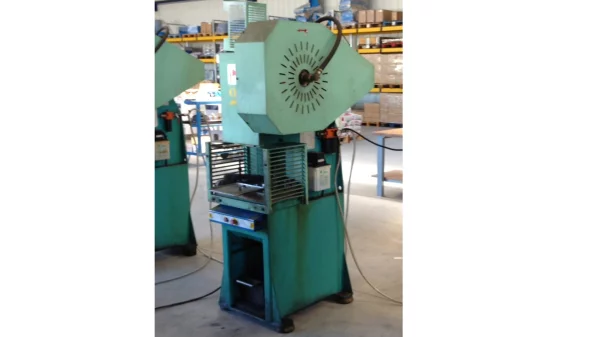 Použitý 25tunový lis IMS® - EMG Presses