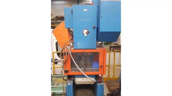 Použitý lis SANGIACOMO® 30 tun - EMG PRESSES