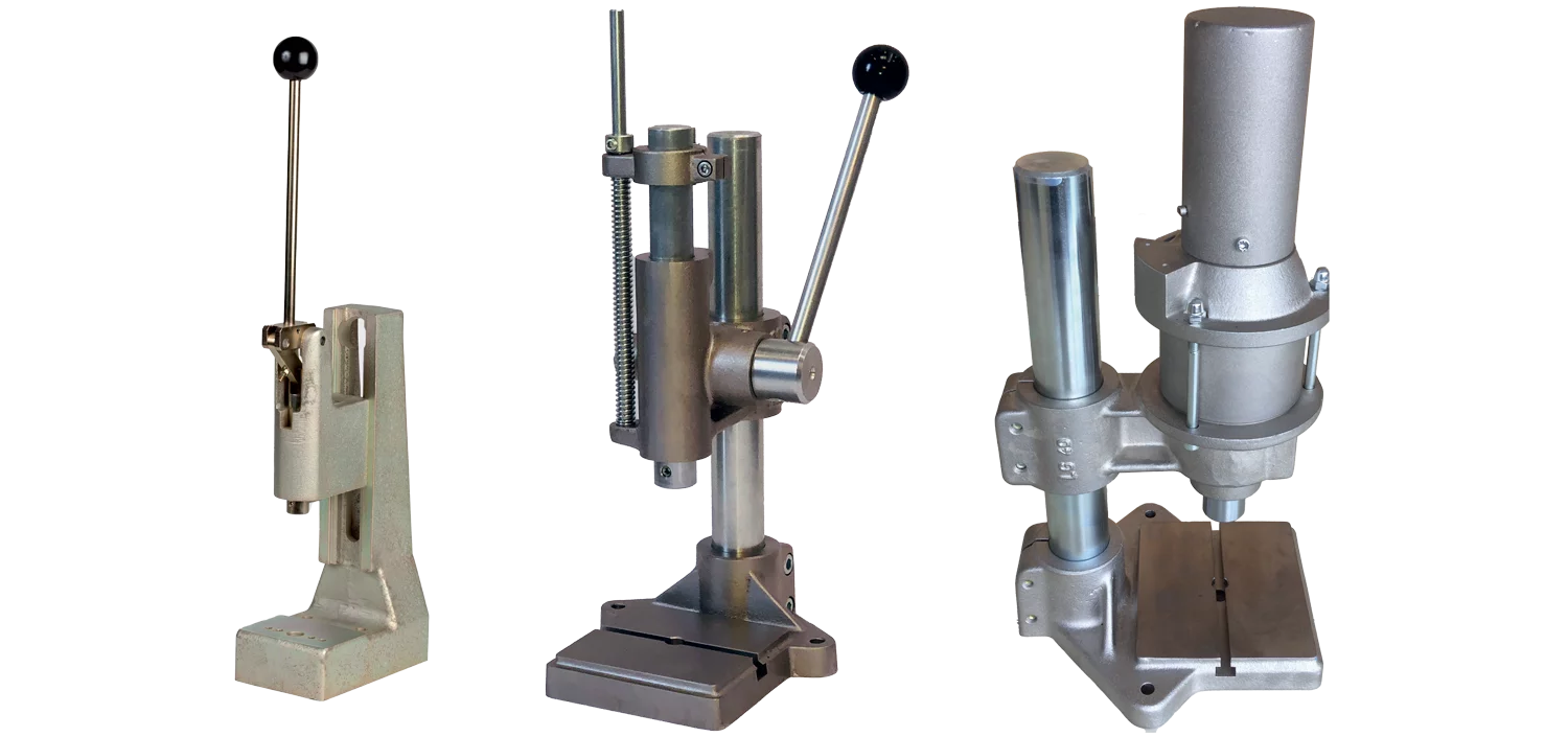 Hygienické laboratorní lisy v provedení zinek/nikl nebo nerezová ocel.